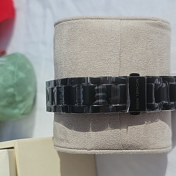 NWT BLACK n ROSE GOLD 42mm MICHAEL KORS WATCH - Picture 3 of 5